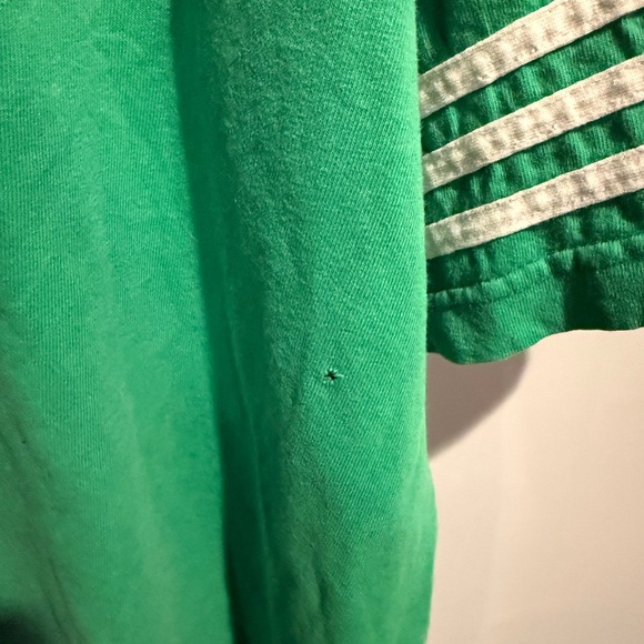 Green Day Kiss Me I’m Punk T-Shirt - Picture 9 of 10